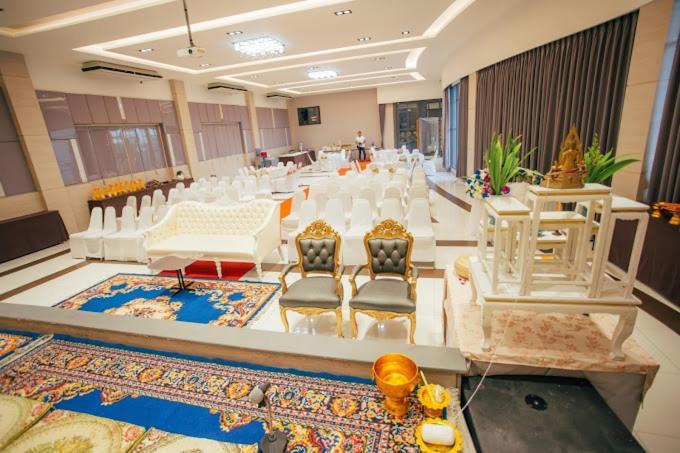 Tara Park Resotel Rangsit Экстерьер фото