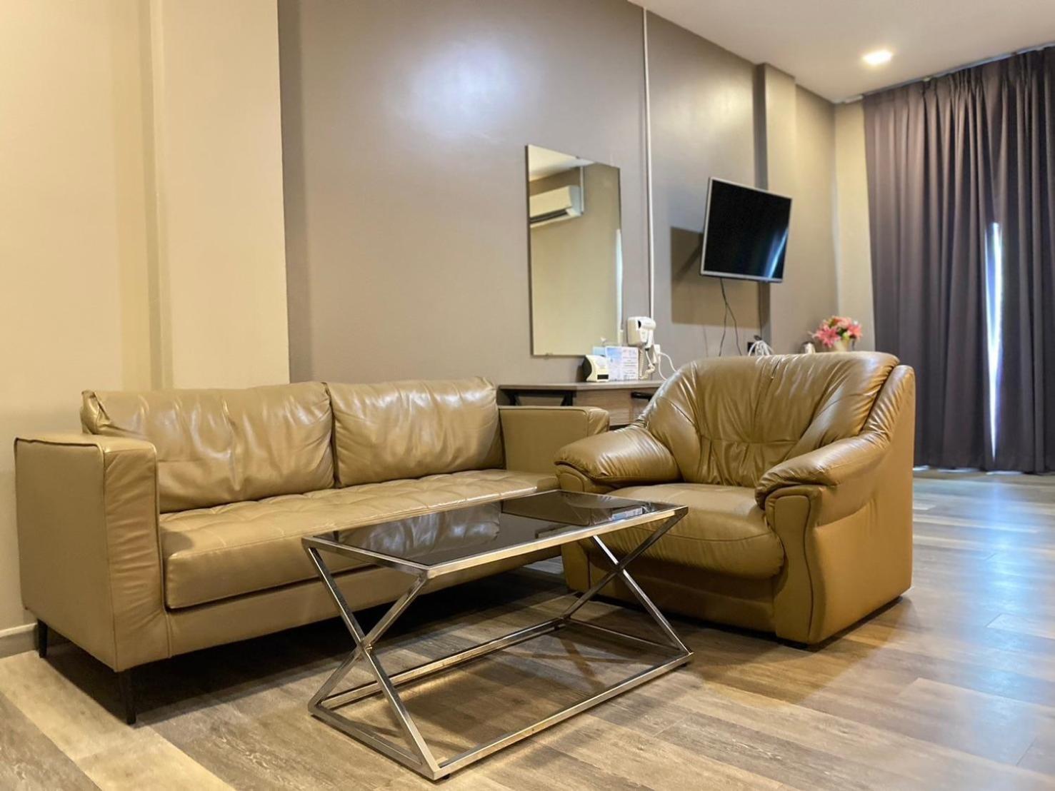 Tara Park Resotel Rangsit Экстерьер фото