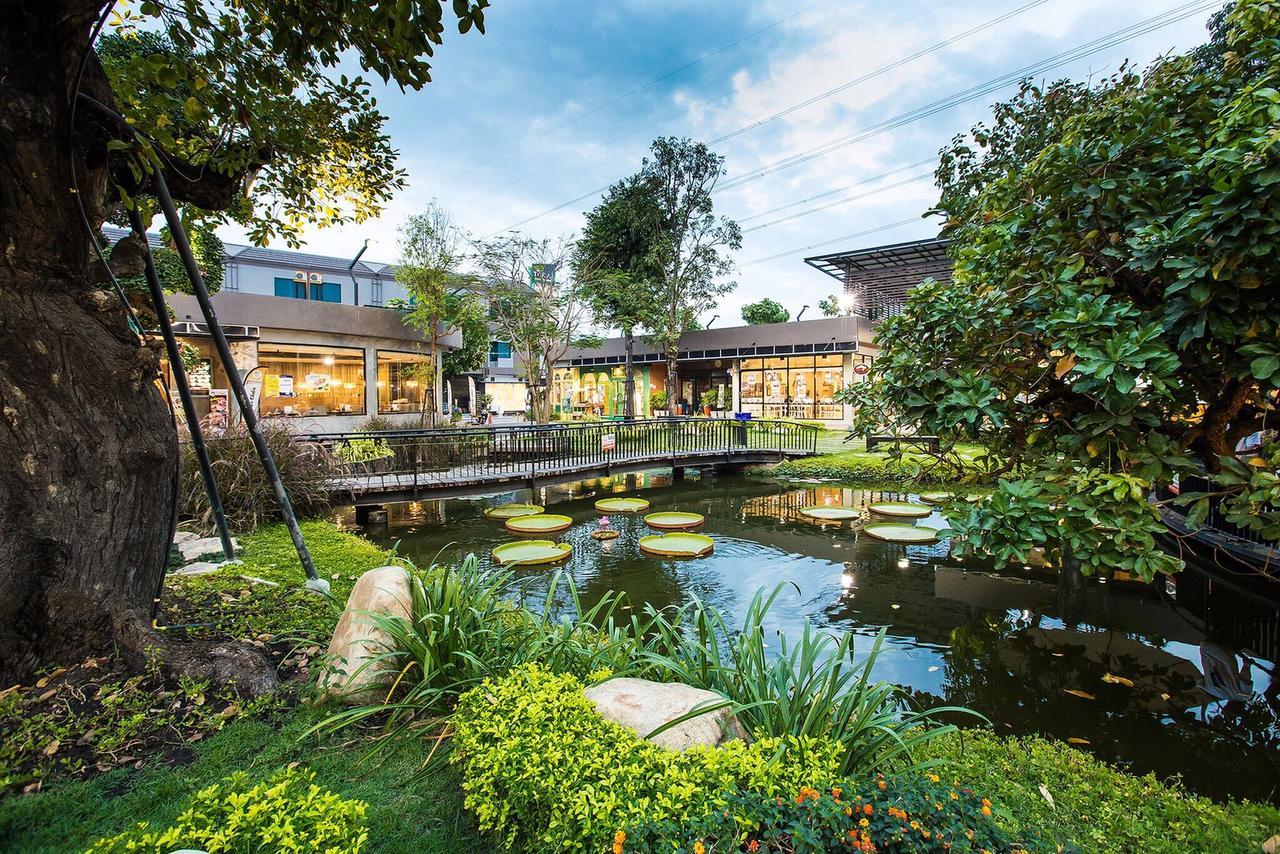 Tara Park Resotel Rangsit Экстерьер фото
