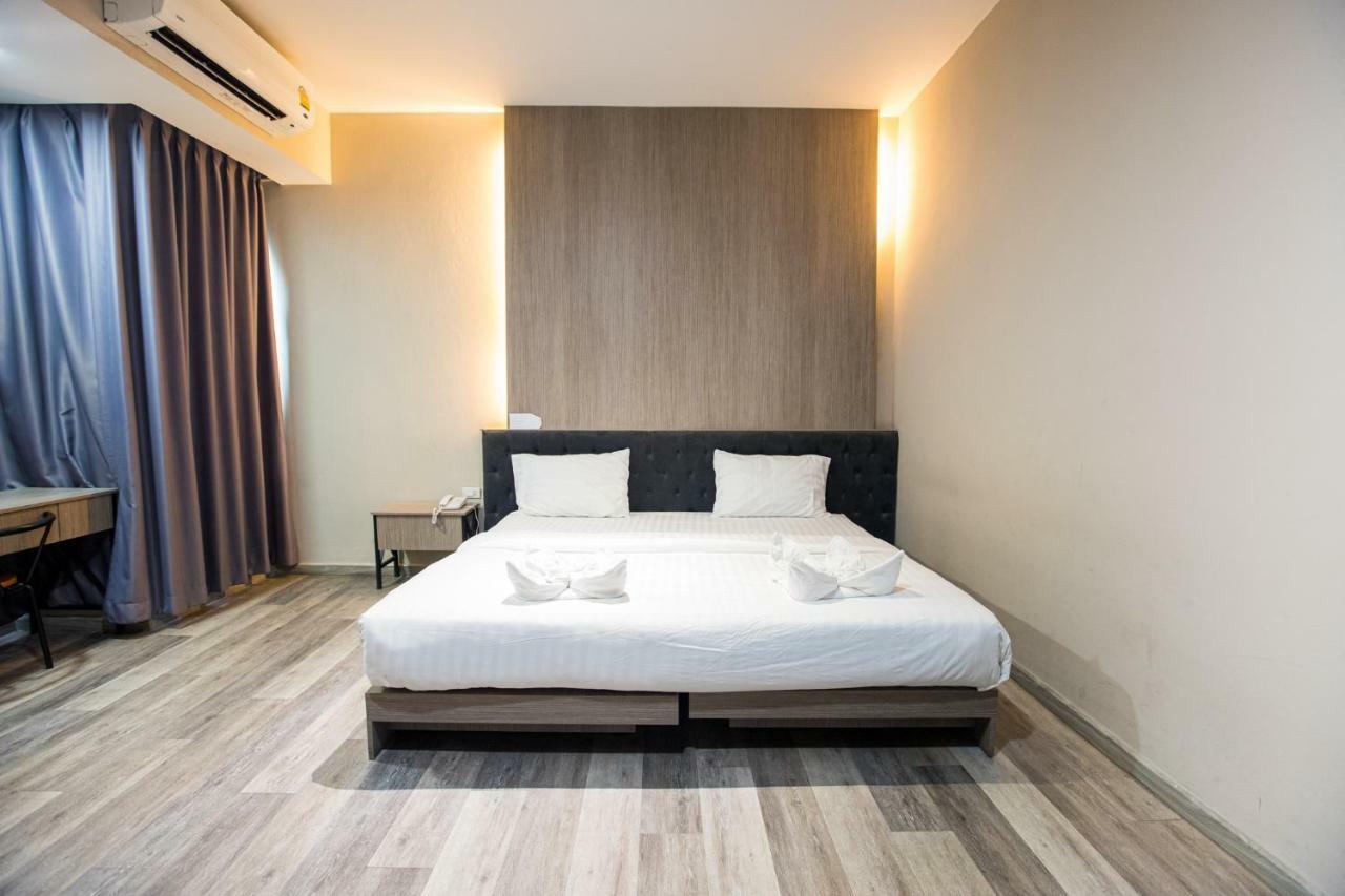 Tara Park Resotel Rangsit Экстерьер фото
