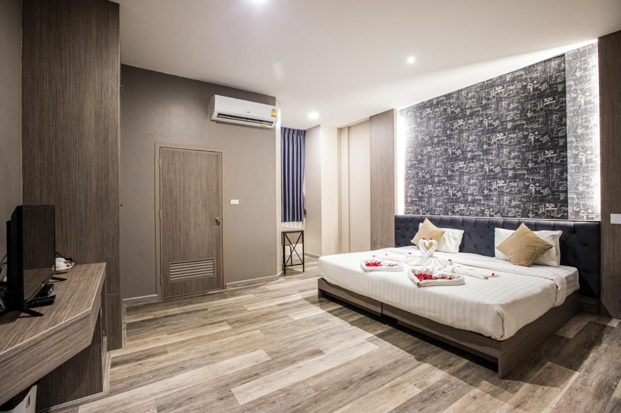 Tara Park Resotel Rangsit Экстерьер фото